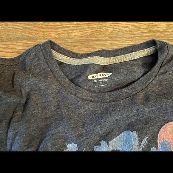 Set of 3 Old Navy Tees - Picture 4 of 5